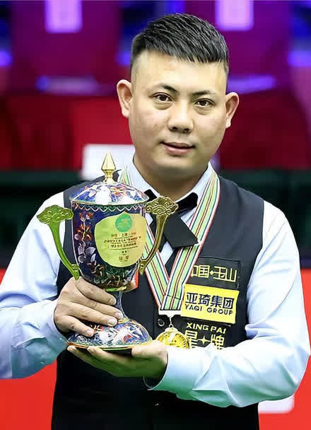 T1全队发 T1全队发